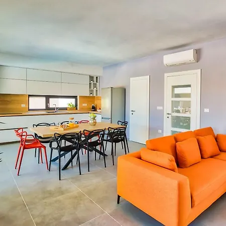 Design Lelu Vila *