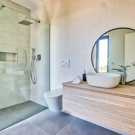 Vila Design Lelu