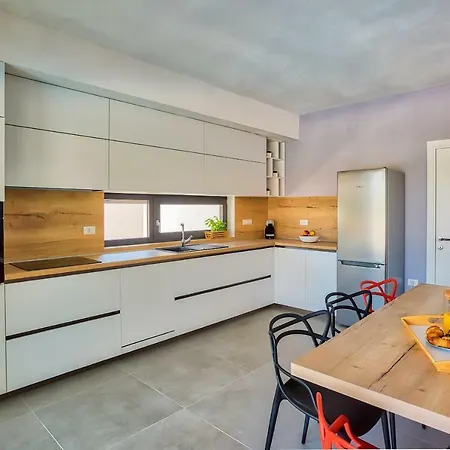 Design Lelu Vila