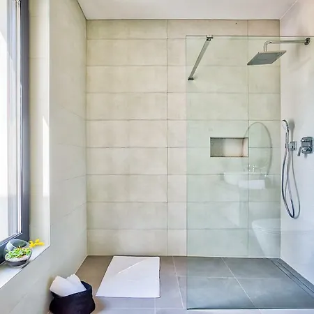 Vila Design Lelu *