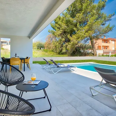 Vila Design Lelu Ližnjan